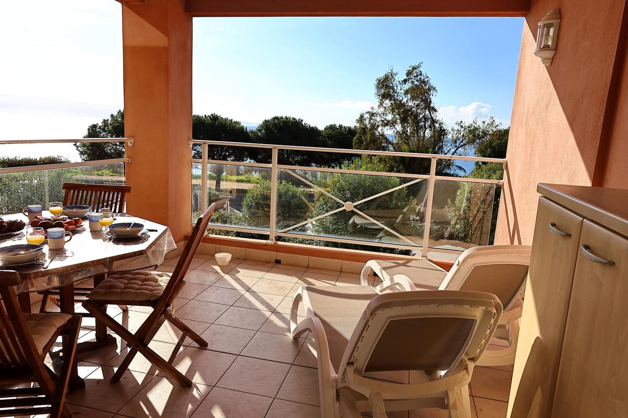 Superbe T2 Vue Mer - Piscine & Plage A 100M أجاكسيو المظهر الخارجي الصورة